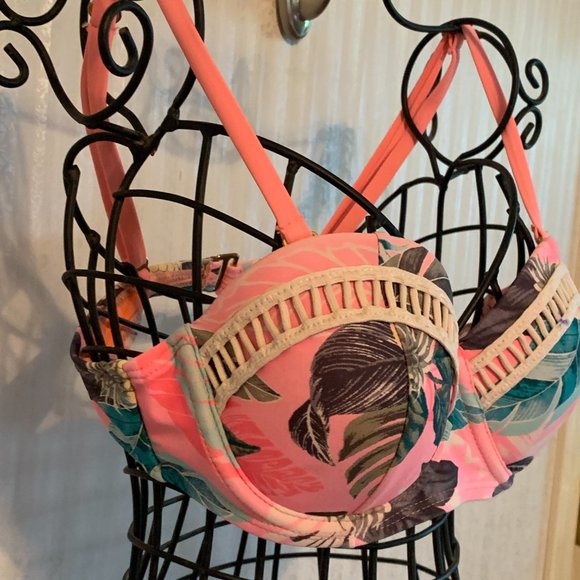 WOMENS - sz small O'rageous Bikini top, peach orange, floral tropical, pushup - Picture 7 of 15